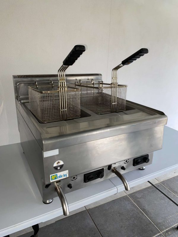 Friteuse à gaz